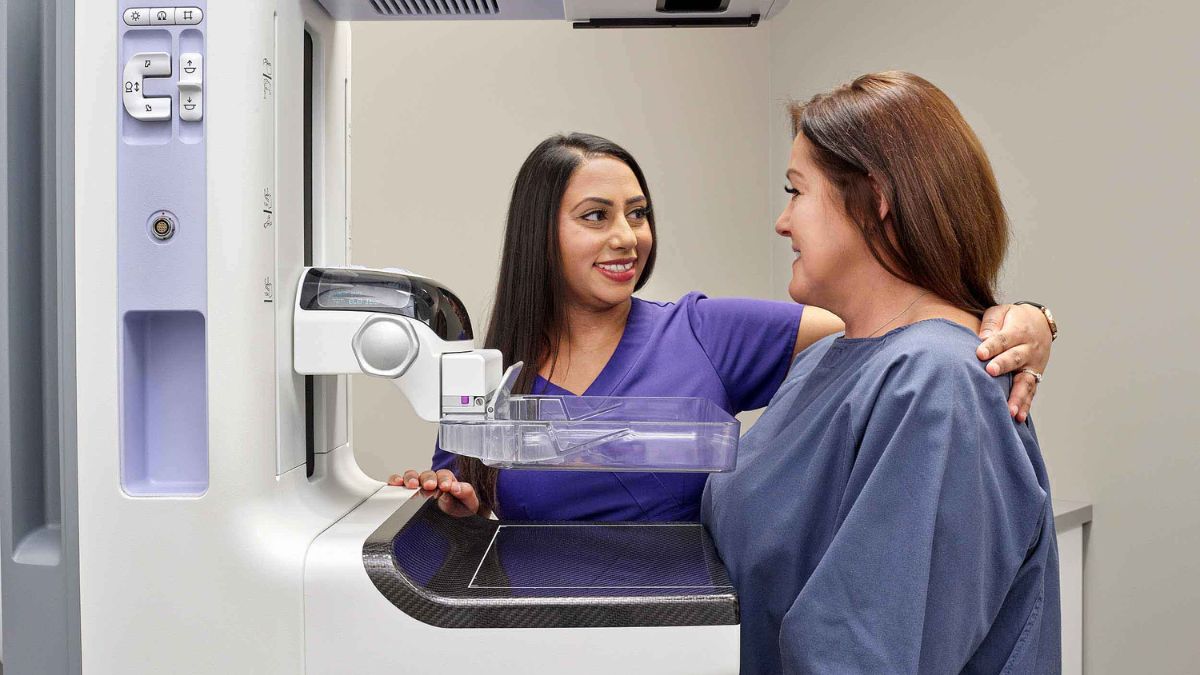 Which is better for detecting breast cancer mammogram or ultrasound?